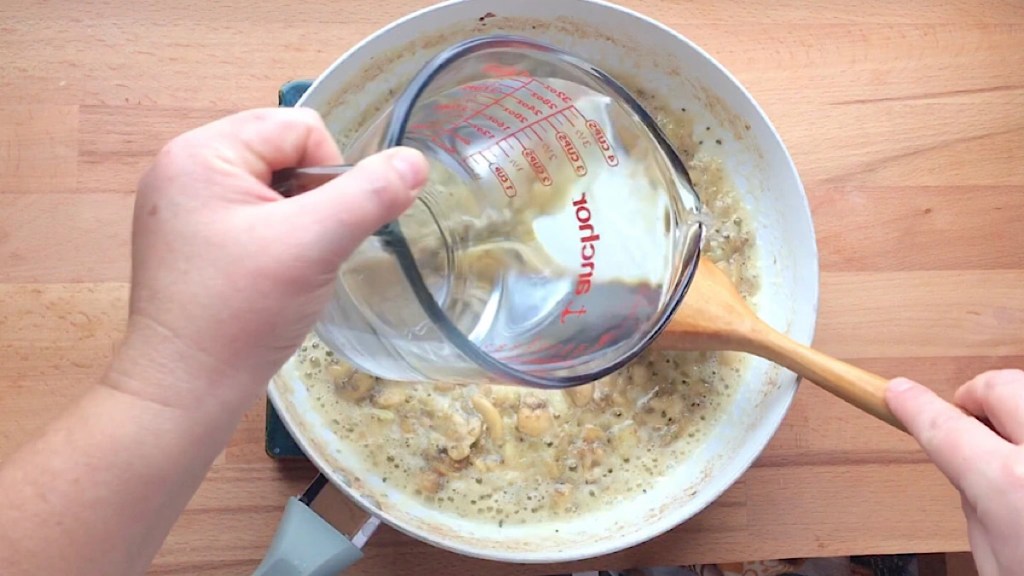 Kremalı mantar çorbası