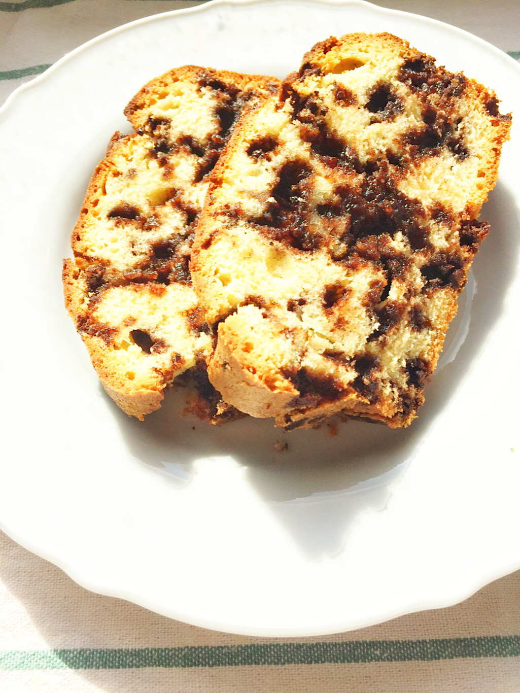 Çikolata parçacıklı kek