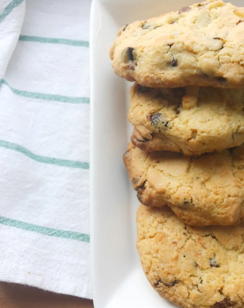 Çikolata parçacıklı kurabiye (cookie)