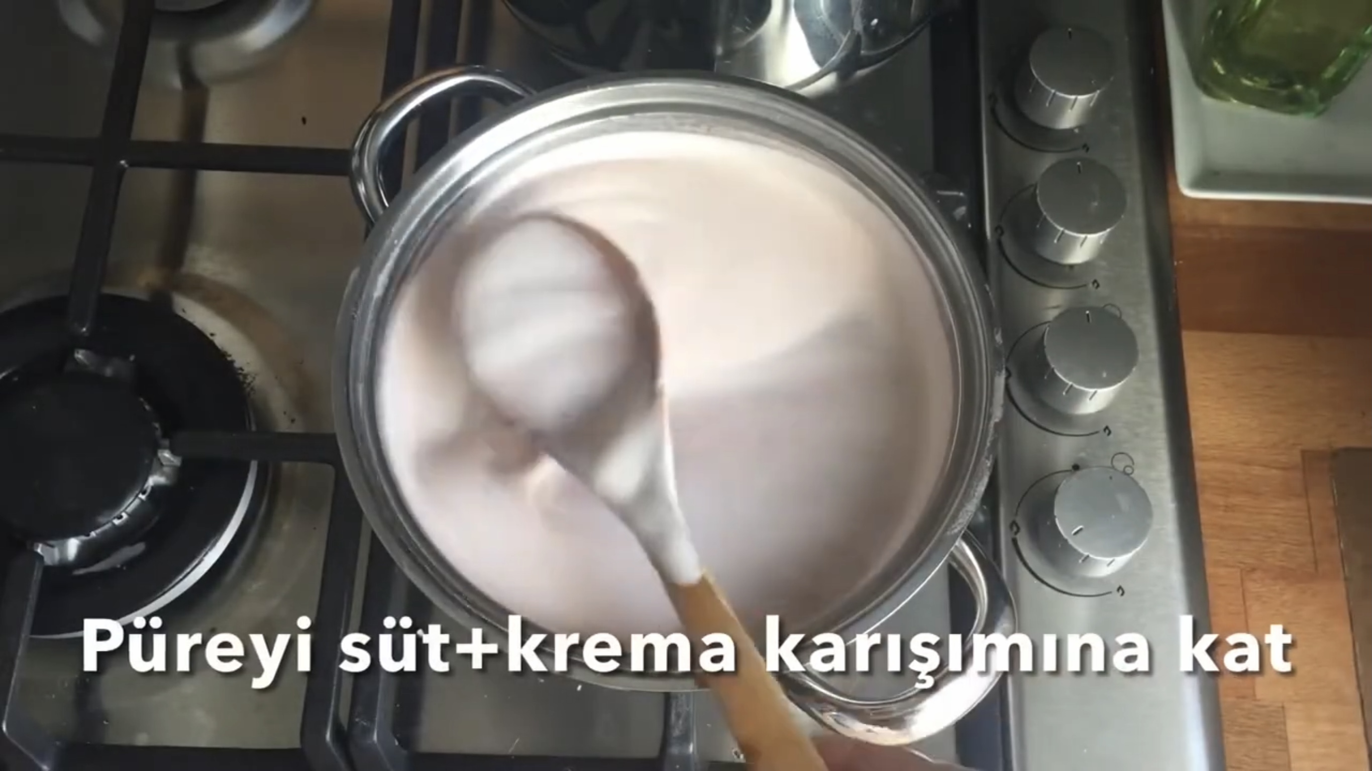 Çilekli dondurma