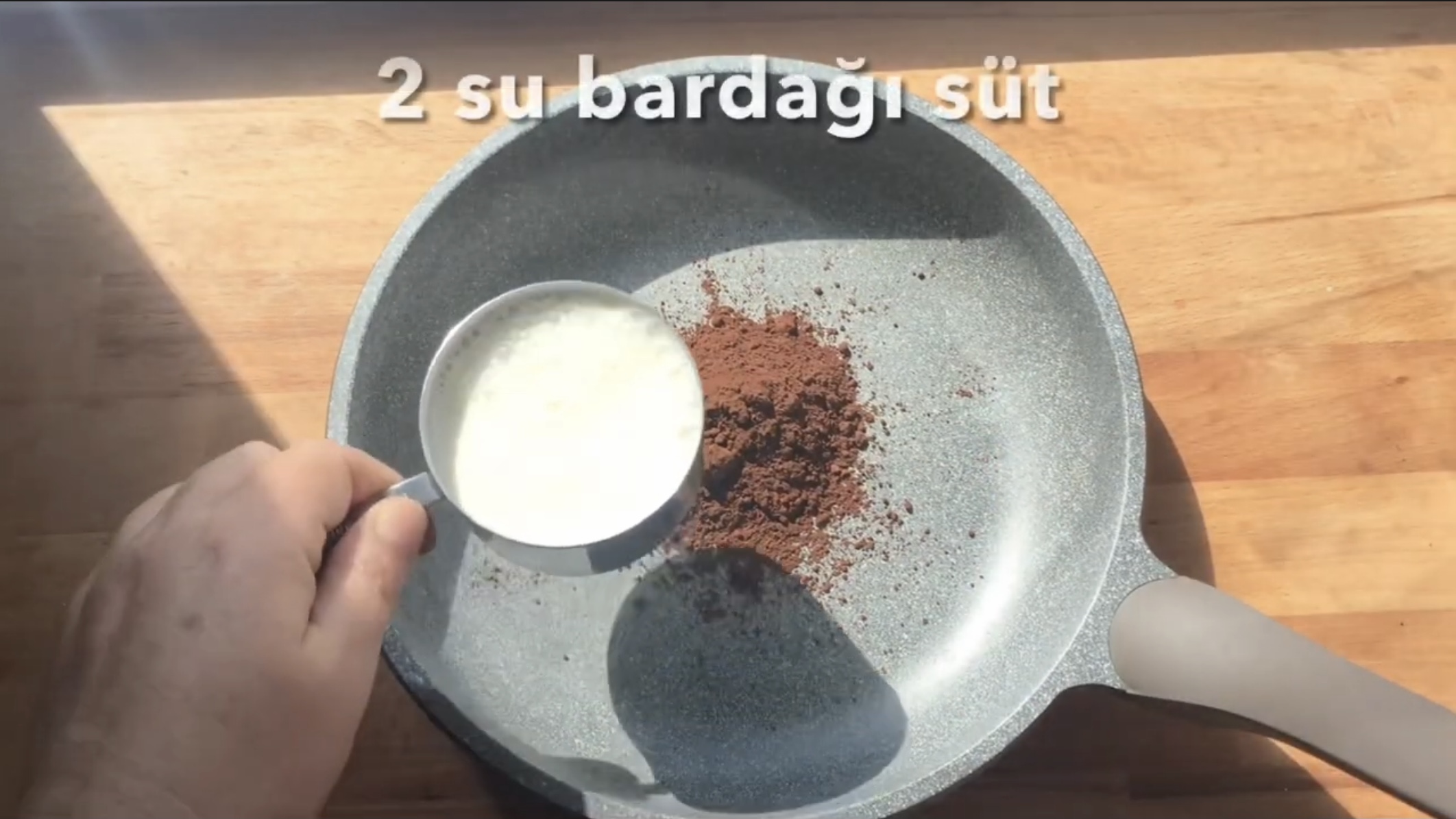 Çikolatalı dondurma